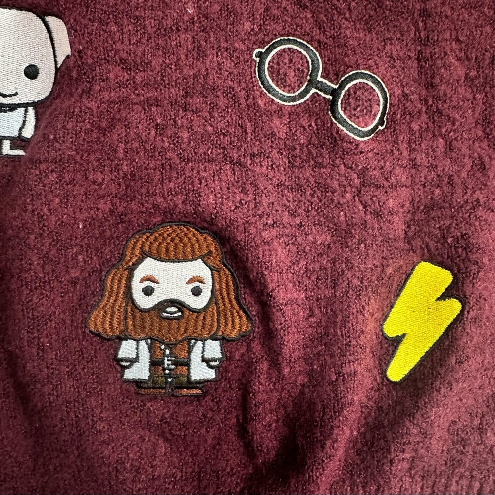 Harry Potter Embroidered Sweater Adult XS - Picture 5 of 13